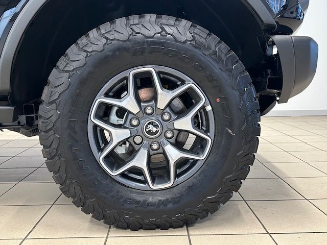 Fahrzeugabbildung Ford Bronco Badlands e-4WD Hardtop Navi Digitales Coc