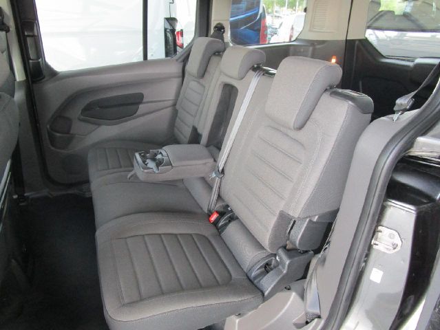 Grand Tourneo Connect Titanium/AHK/Navi/Panodach