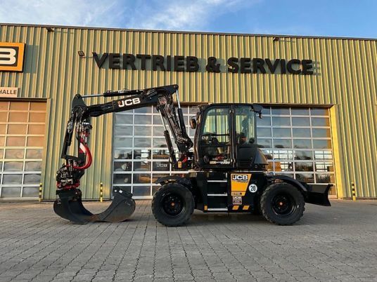 JCB Hydradig 110W *Black-Edition*