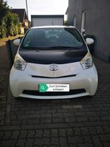 Toyota IQ Perlmutt weiß - Toyota IQ mit Benzin-Antrieb: Navigationssystem