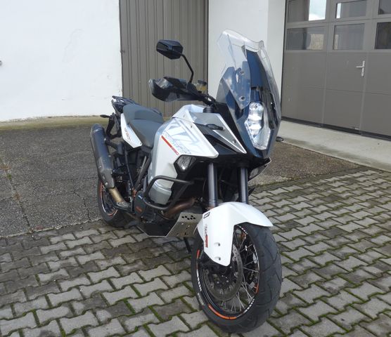 KTM 1290 Super Adventure T, Akrapovic, Service neu