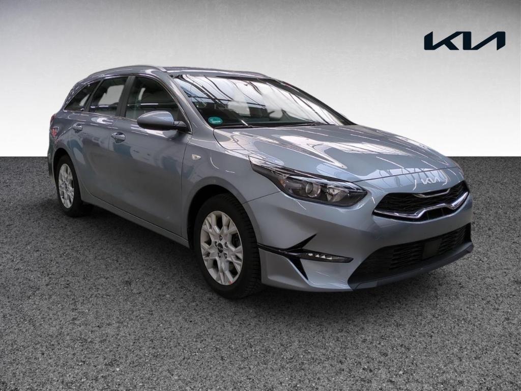 Kia Ceed_sw 1.5T Vision DCT7 Navi Kamera ACC Klima S