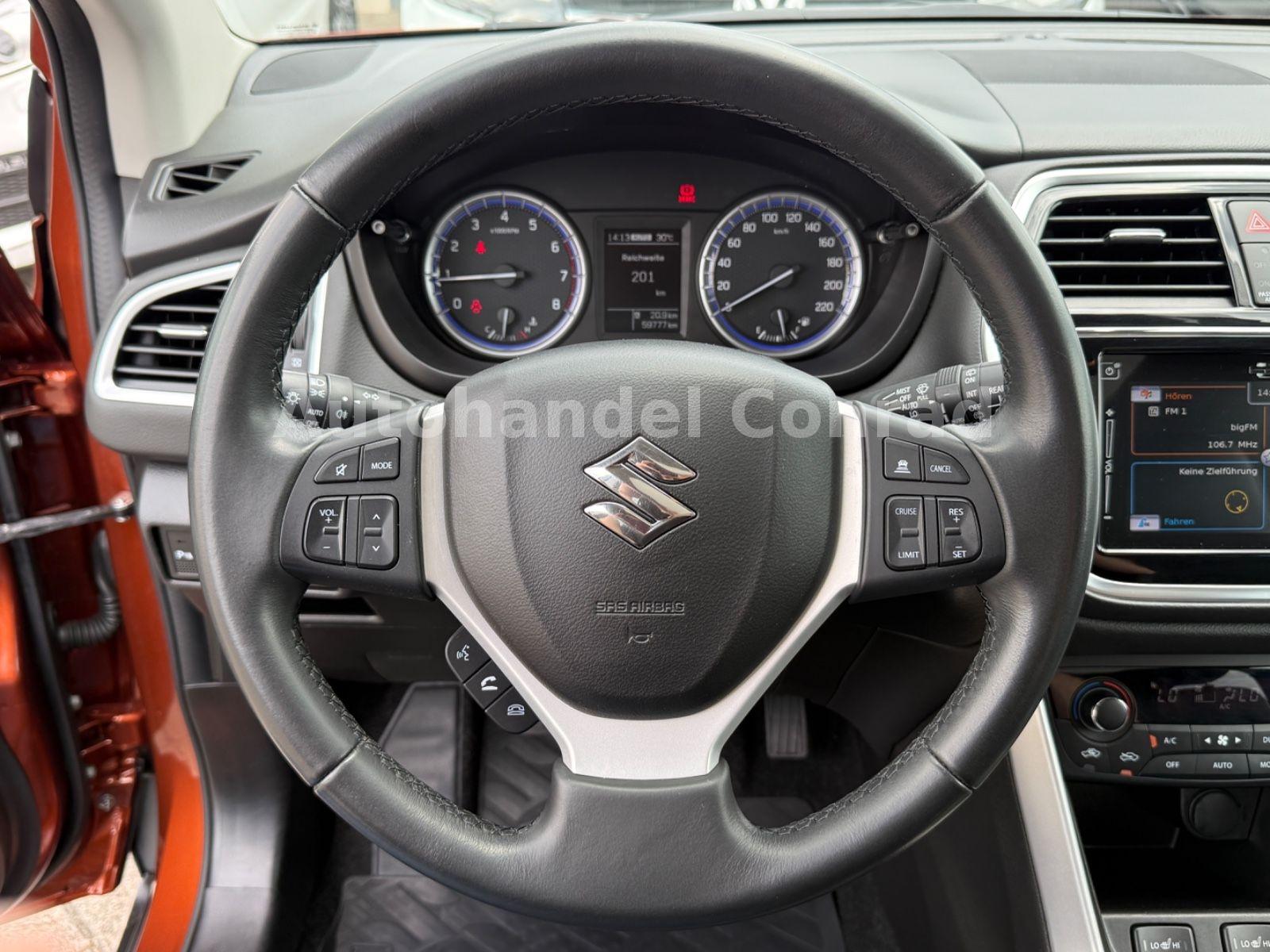 Suzuki (SX4) S-Cross 1.4 BoosterJet*4WD*LEDER*AHK*LED
