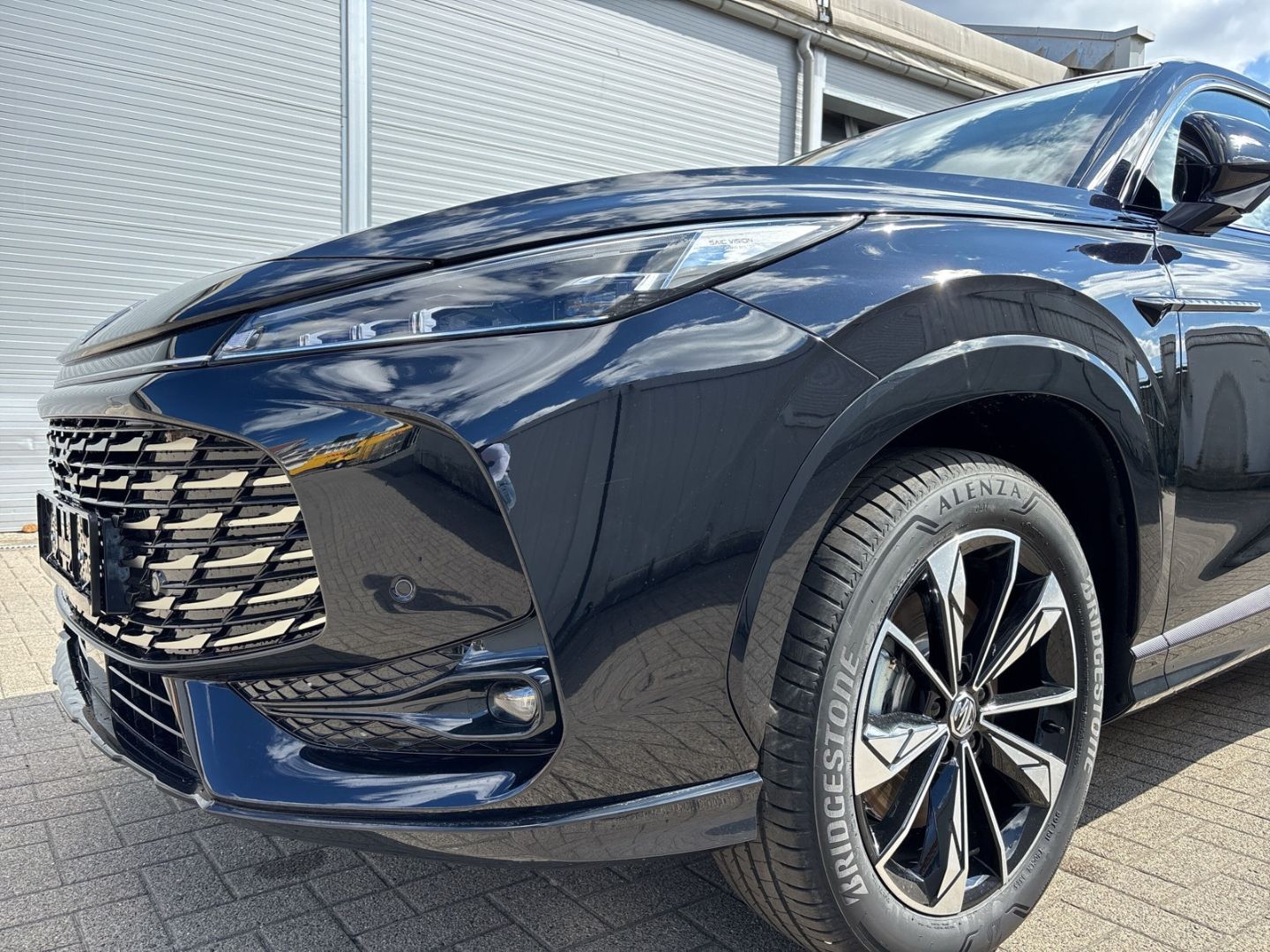Fahrzeugabbildung MG HS Hybrid+ Luxury MY25.5  TOP FINANZ*  Angebot