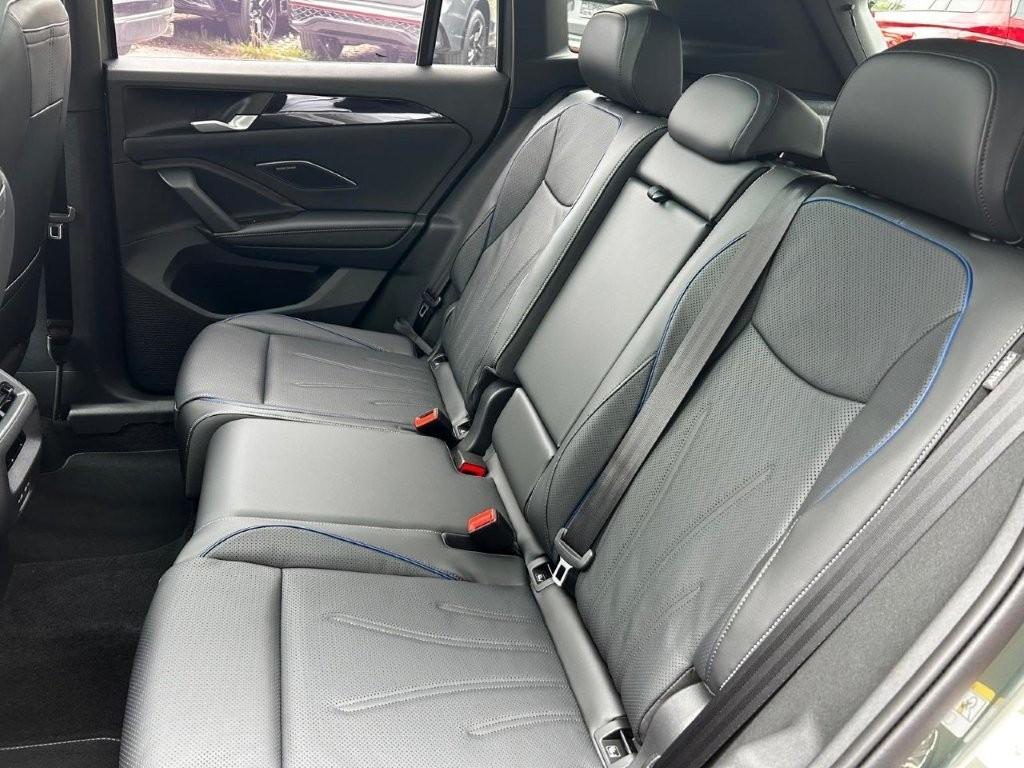 Volkswagen Tiguan 2.0 TDI R-Line/Matrix/AHK/HUD/Pano/Voll!! – 18