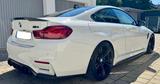 BMW M4 Coupé M4 M Performance/DKG/HUD/KAMERA/CARBON - BMW M4: M Performance