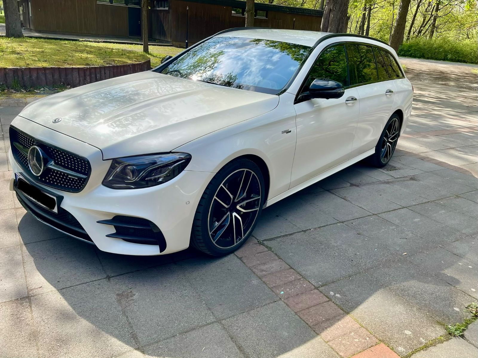 MERCEDES-BENZ AMG E53 T-Modell - MB100 Garantie 