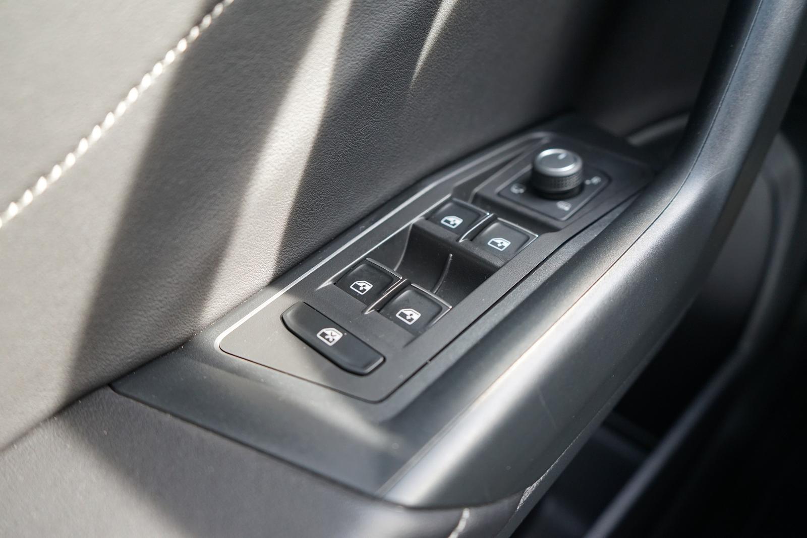 Volkswagen T-Roc 1.0 TSI R-Line LED Navi ACC Kamera Leder, миниатюра 24