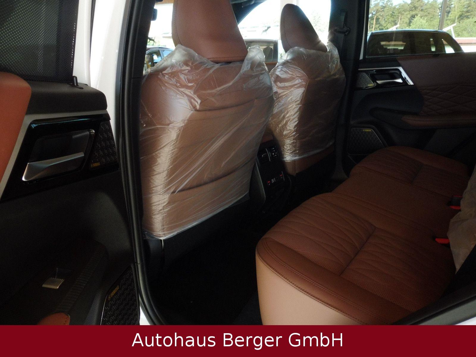 Mitsubishi Outlander 2.4 PHEV 4WD Top mit Luxury-Paket