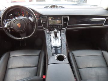 Porsche Panamera - 11