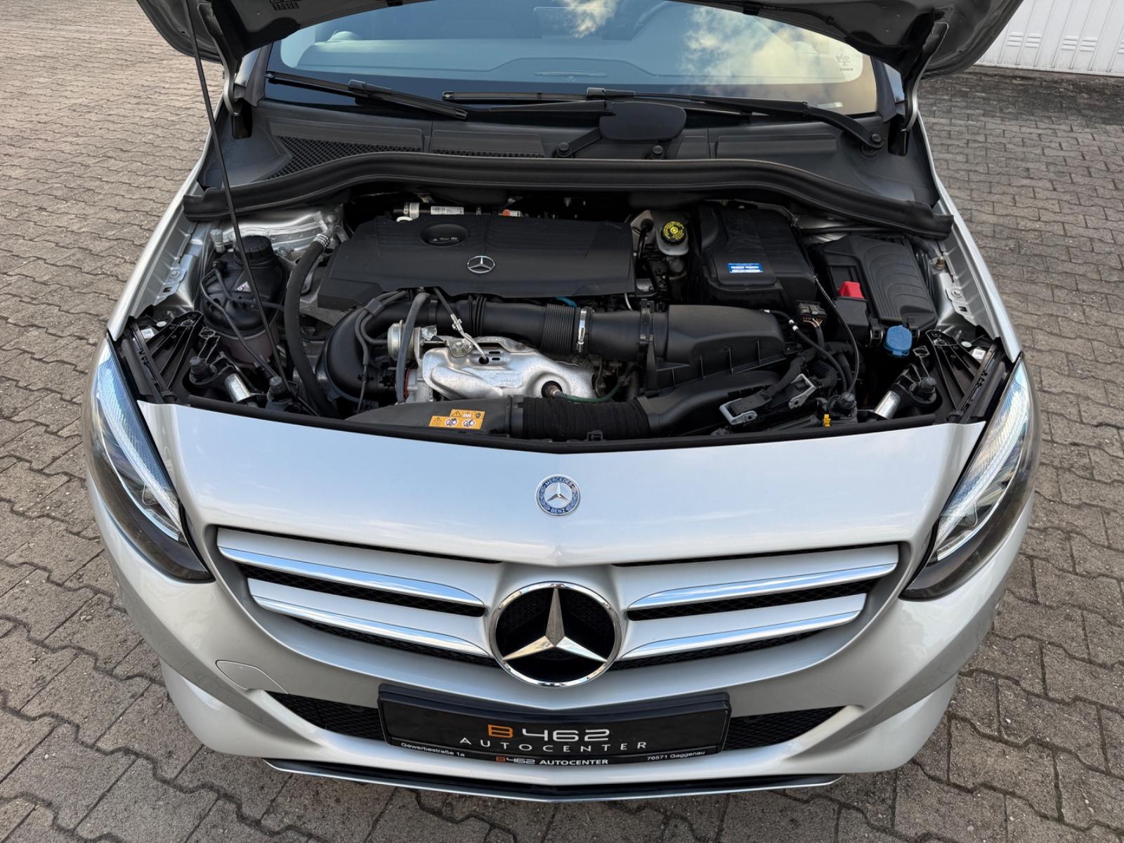 Mercedes-Benz B 180 BlueEfficiency Edition *82tkm* LED Shzg
