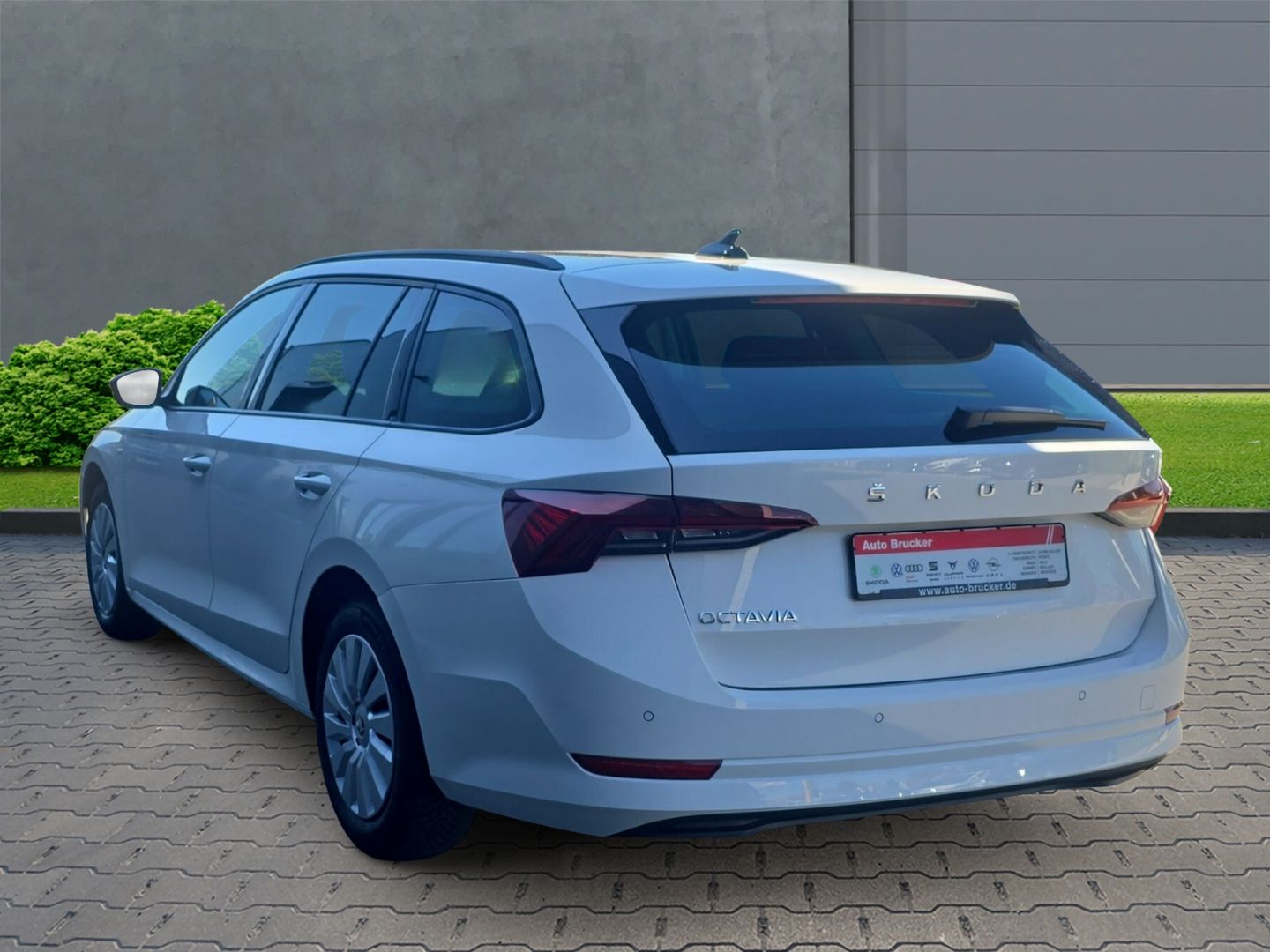 Skoda Octavia Combi Tour+Alufelgen+Navi+Klimaautomatik imagem 3