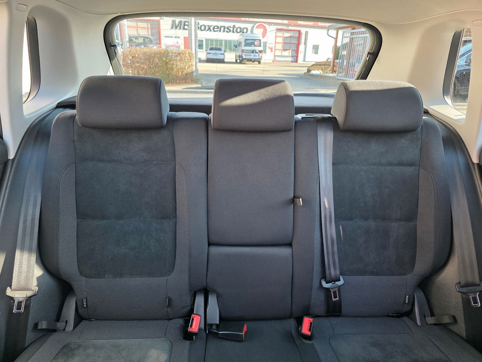 Fahrzeugabbildung Volkswagen Tiguan 2.0 TDI 4x4/Bi-Xenon/Navi/Pano/Ahk