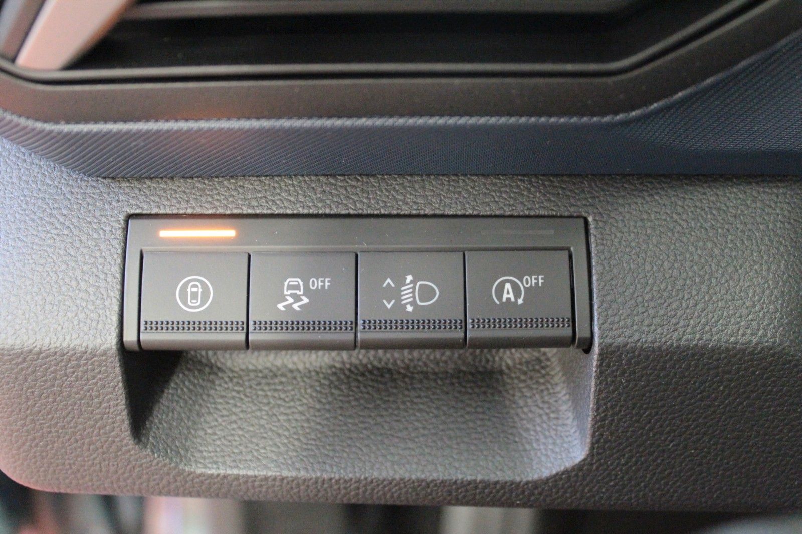 Fahrzeugabbildung Dacia Bigster mild Hybrid   140  4X4  Allrad