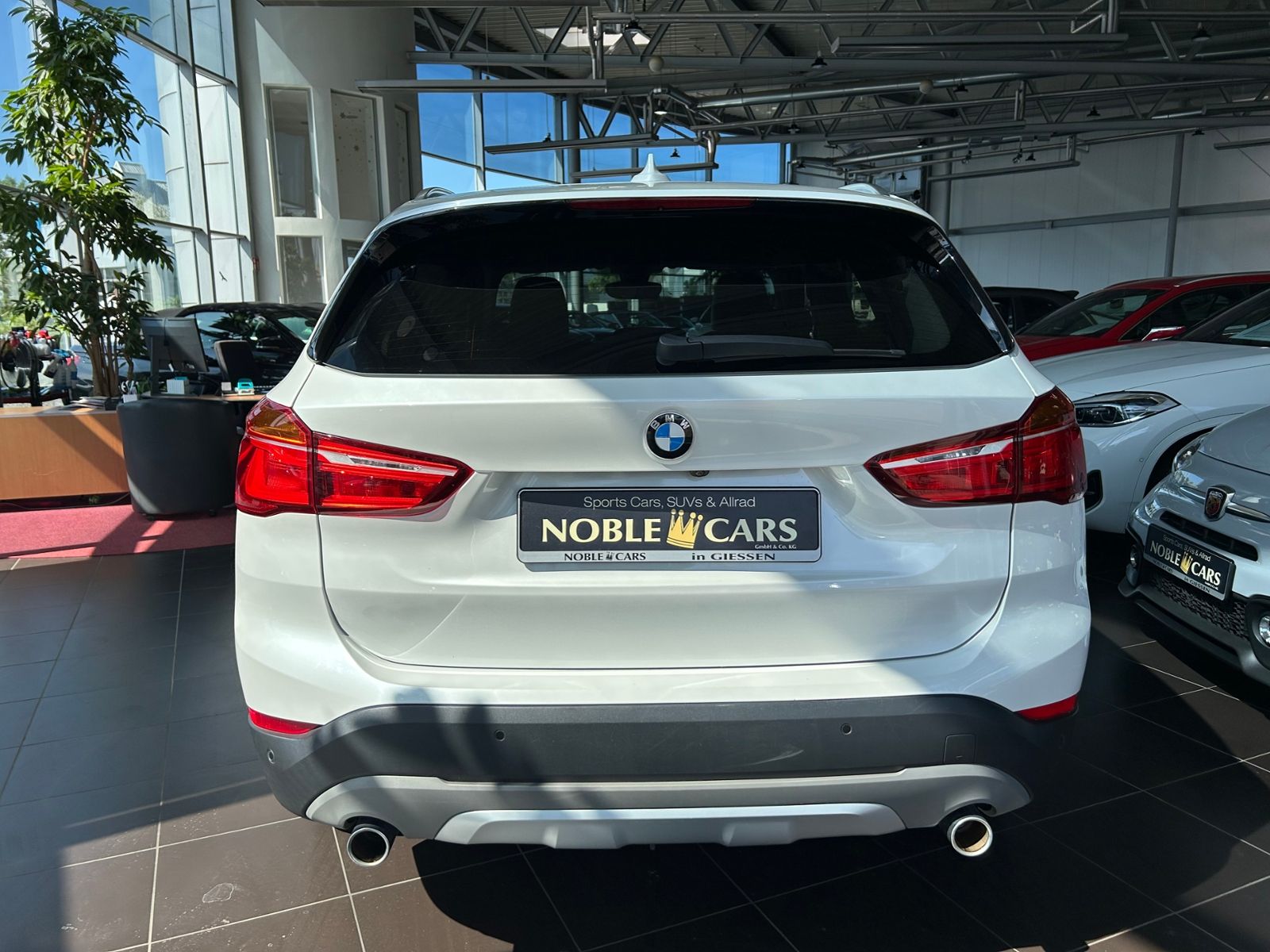 Fahrzeugabbildung BMW X1 sDrive 20 i xLine MEMO LED NAV RFK SHZ 18"