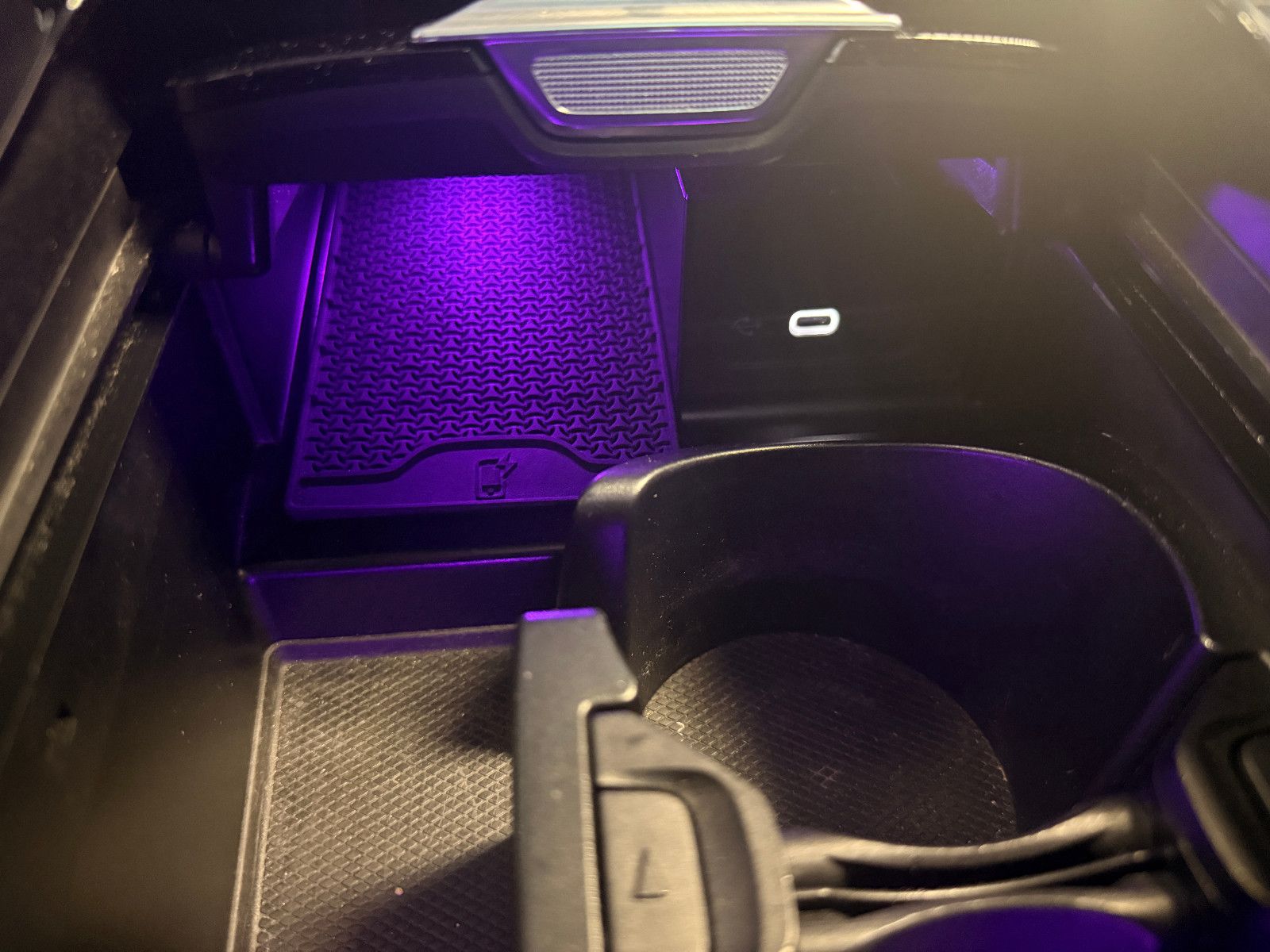Fahrzeugabbildung Mercedes-Benz C 300TD/AMG/PANO/AMBIENTE/KAMERA/LED/MASSAGE