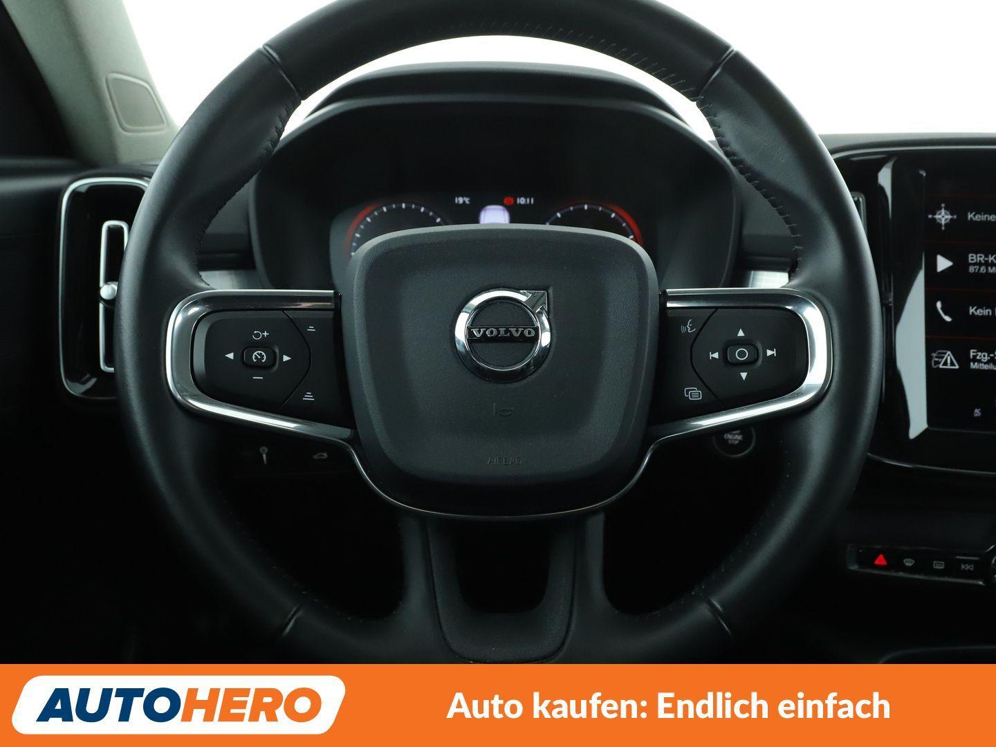 Volvo XC40 2.0 T4 Momentum 2WD Aut.*LED*TEMPO*PDC*