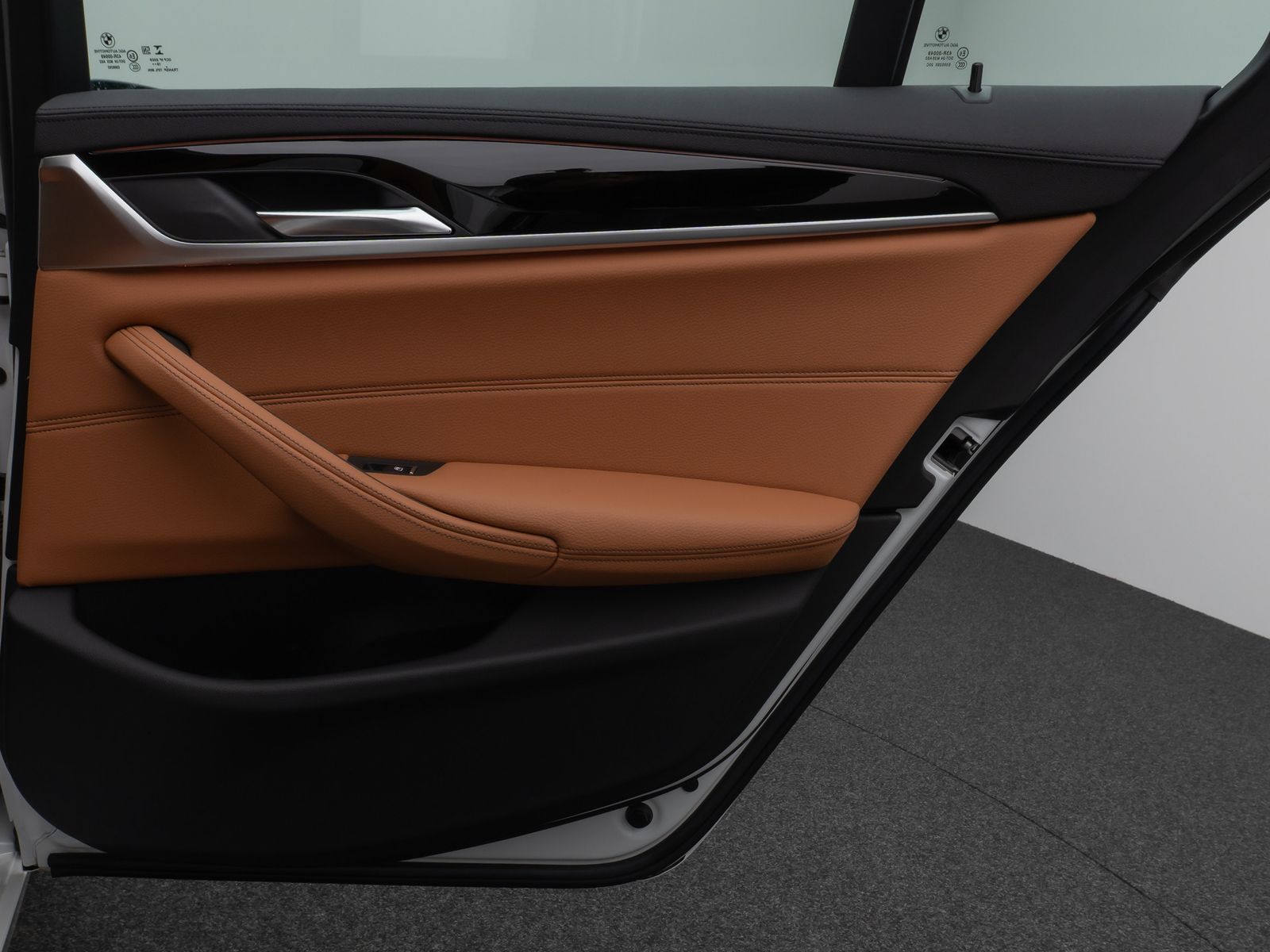 Fahrzeugabbildung BMW 530d xD Luxury Line Panorama Kamera HUD DAB HiFi