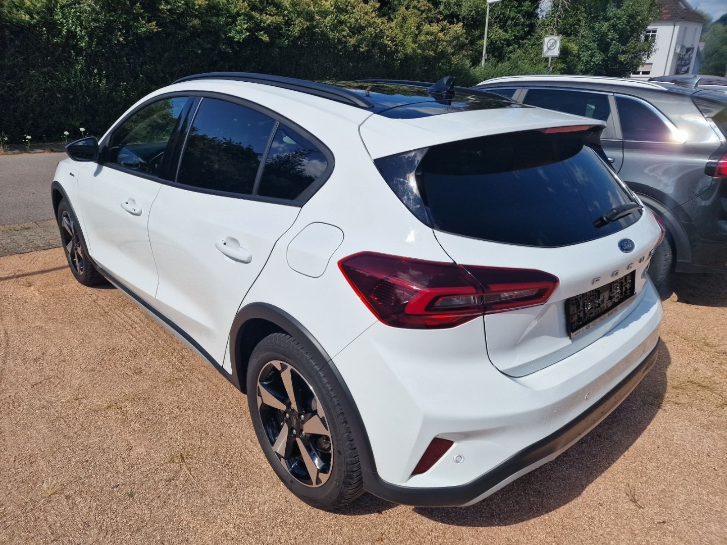Fahrzeugabbildung Ford Focus Active X Sportpaket Navi Digitales Cockpit