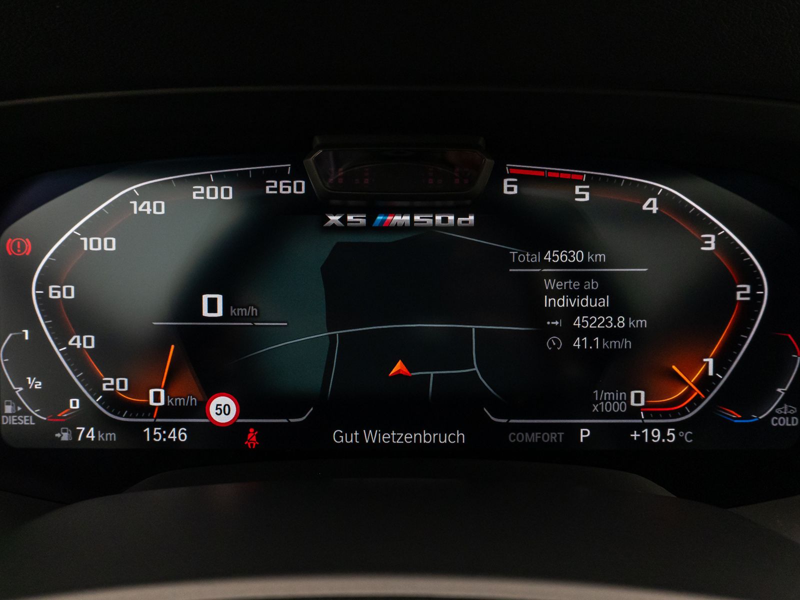Fahrzeugabbildung BMW X5 M50d Panoram Laser 360°HUD H/K SoftCl AHK 22"
