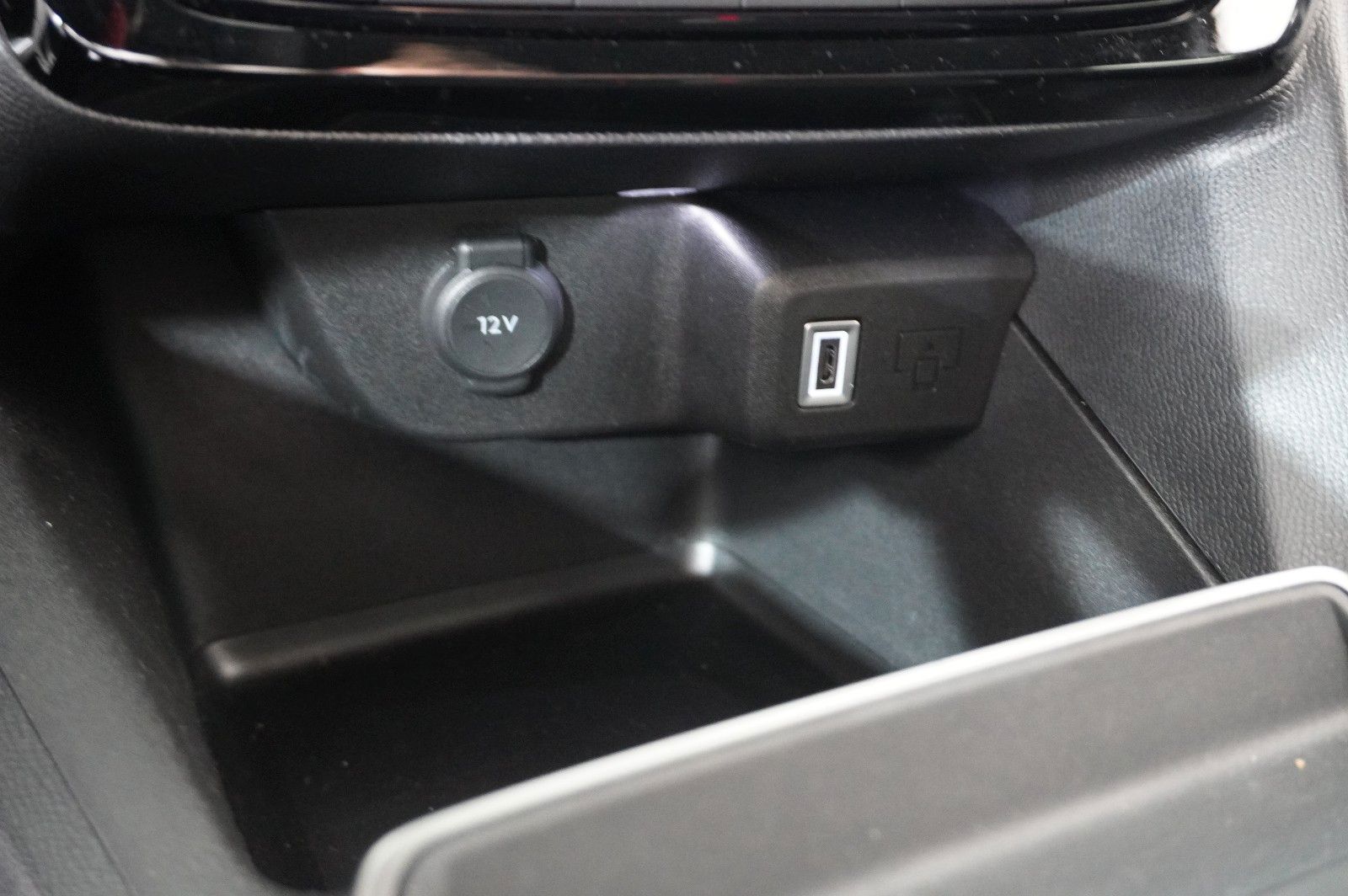 Fahrzeugabbildung Opel Mokka 1.2T GS SPORT NAVI/LED/KAMERA/SH/SPORT/DAB