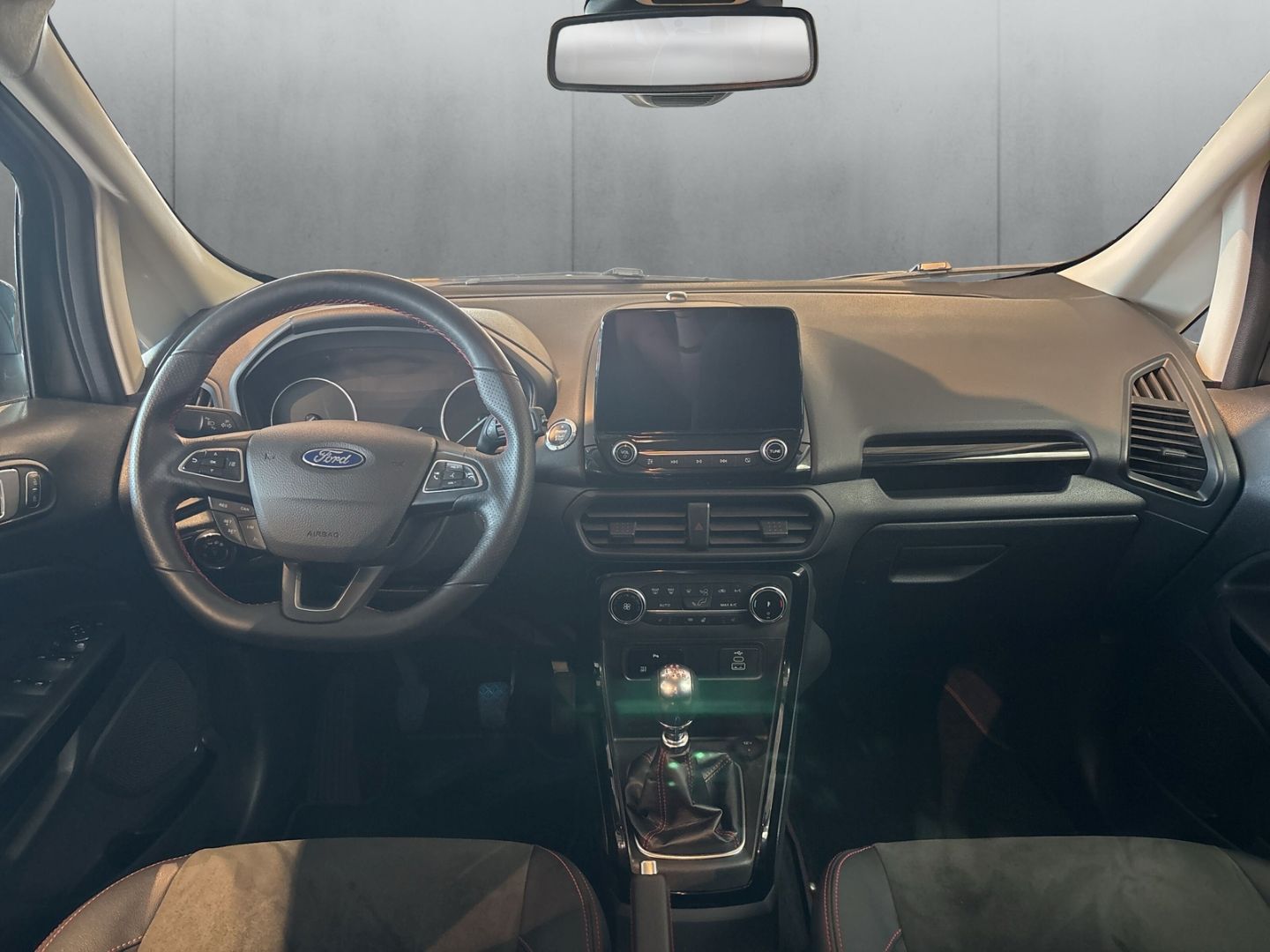Fahrzeugabbildung Ford EcoSport ST-Line Navi Soundsystem B & O LED Appl