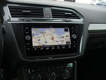 Volkswagen Tiguan - 12
