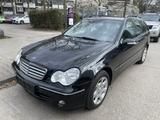 Mercedes-Benz C 200  T-Modell  Kompressor.Elegance.Auto.Navi - Mercedes-Benz C 200 aus 2005