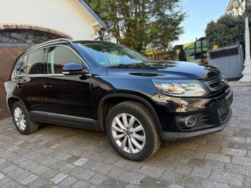 Volkswagen Tiguan - 6