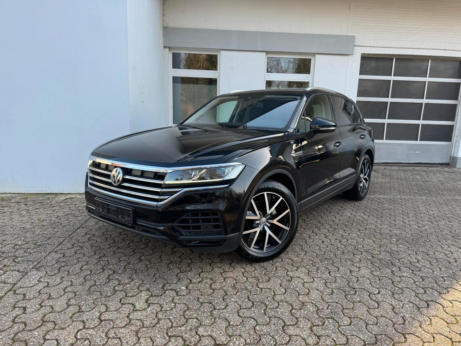 Volkswagen Touareg 3.0 TDI 4Motion Pano AHK Navi LED ACC