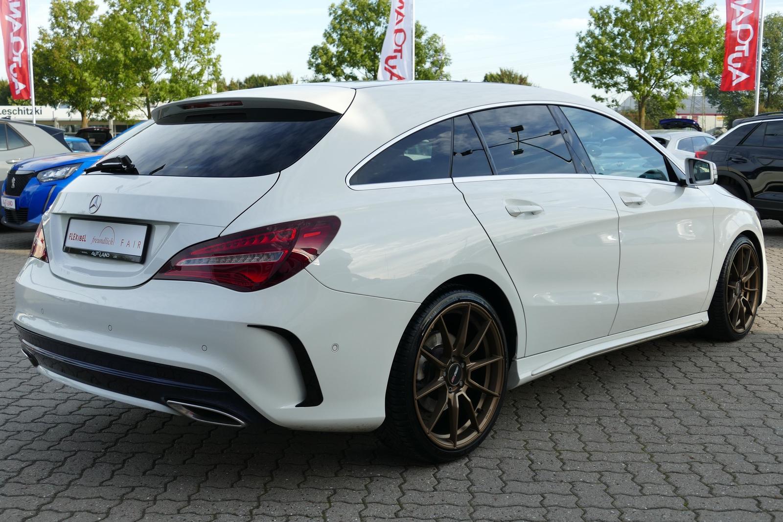 Mercedes-Benz CLA 200 AMG Line LED Navi Panorama Tempomat PDC