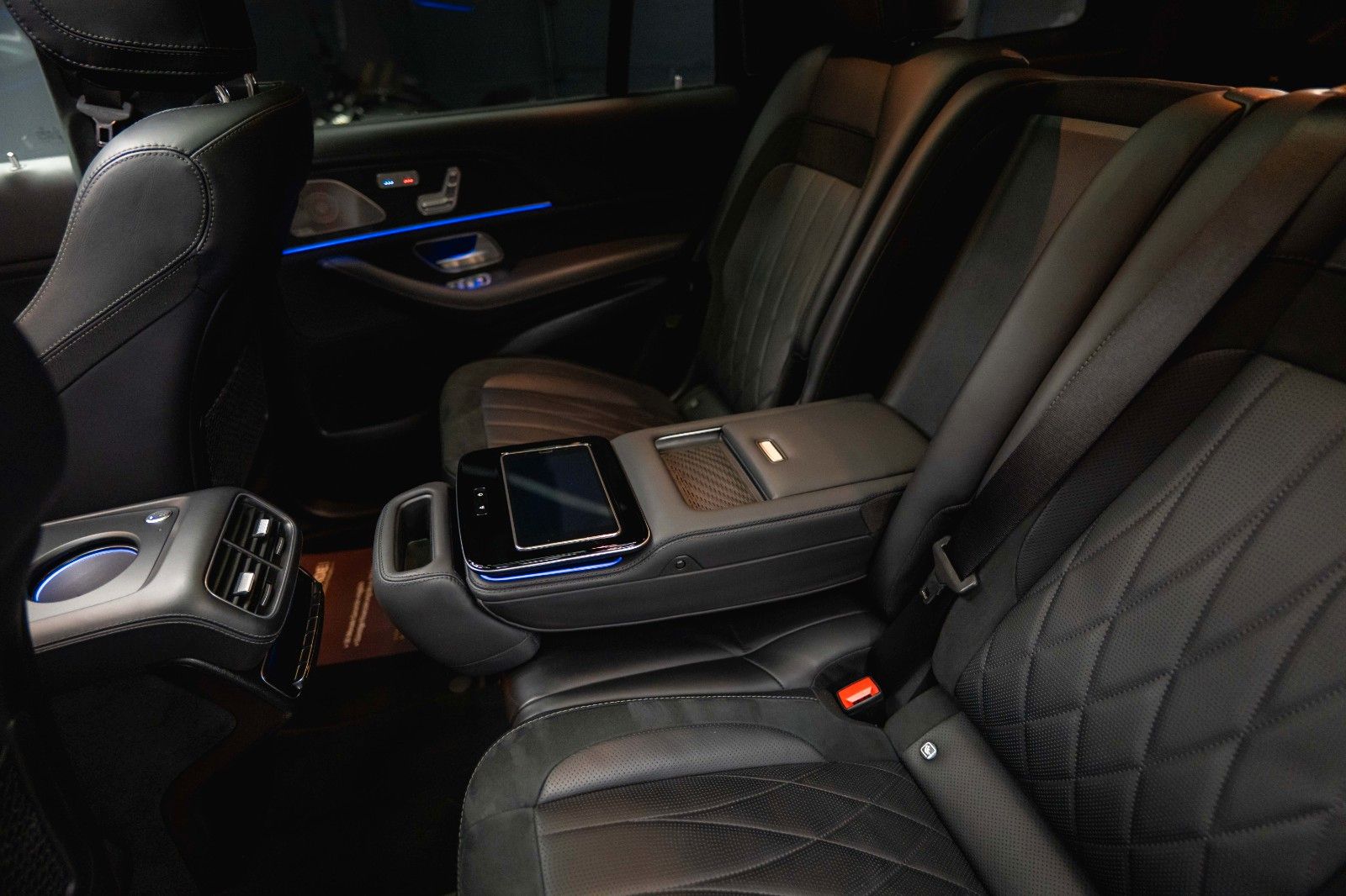 Fahrzeugabbildung Mercedes-Benz GLS 63 AMG 4Matic+ Driver's Package Carbon *ACC*