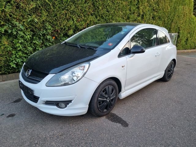 Opel Corsa D 1.4  66 kw Limited Edition 0184