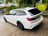 BMW M Sport*Autom*Service Neu*MPerforma*1,5J.Garanti - BMW 320 in Wuppertal