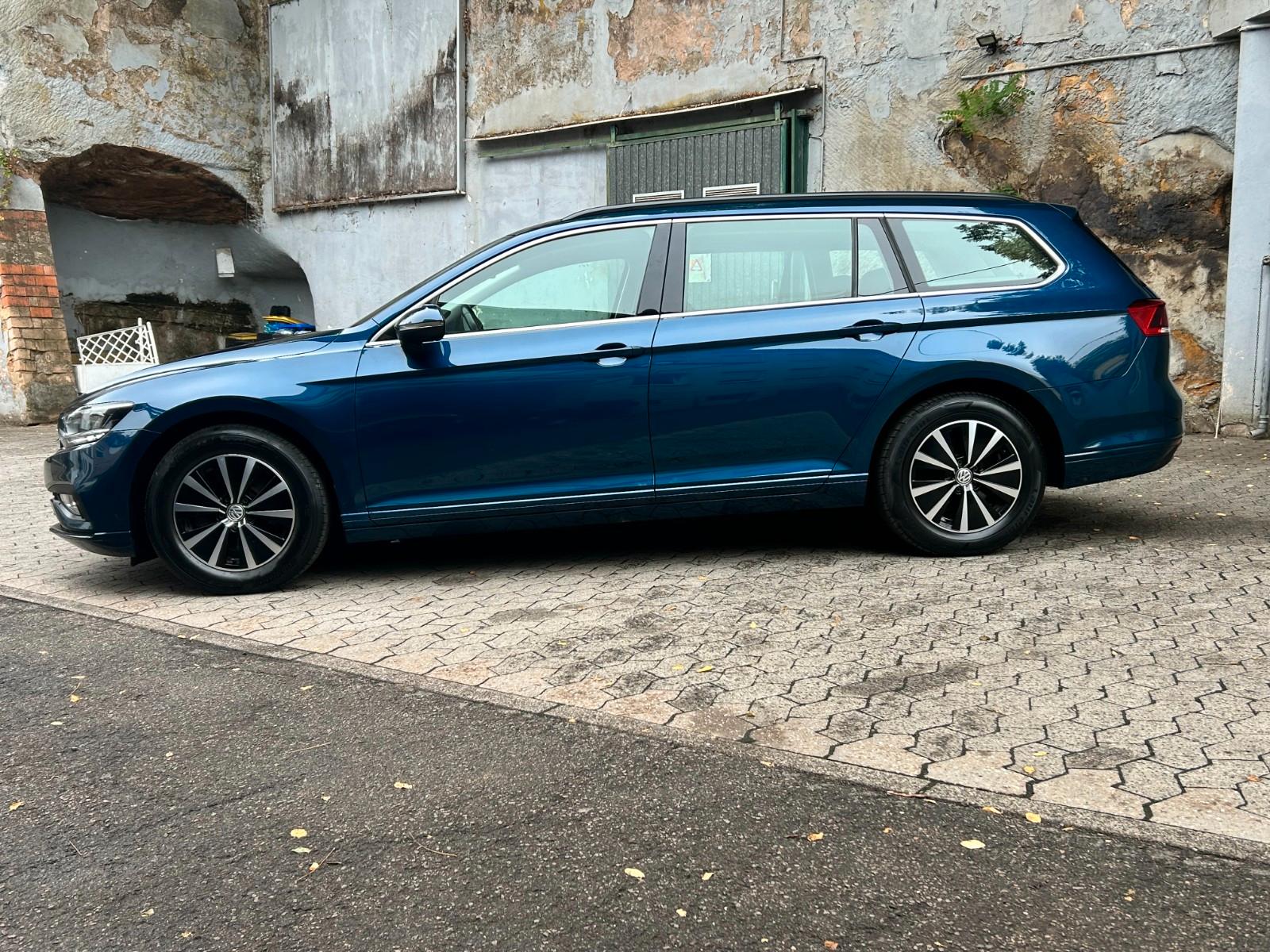 Volkswagen Passat Variant Business*1.Hand*DSG*AHK*Garantie*