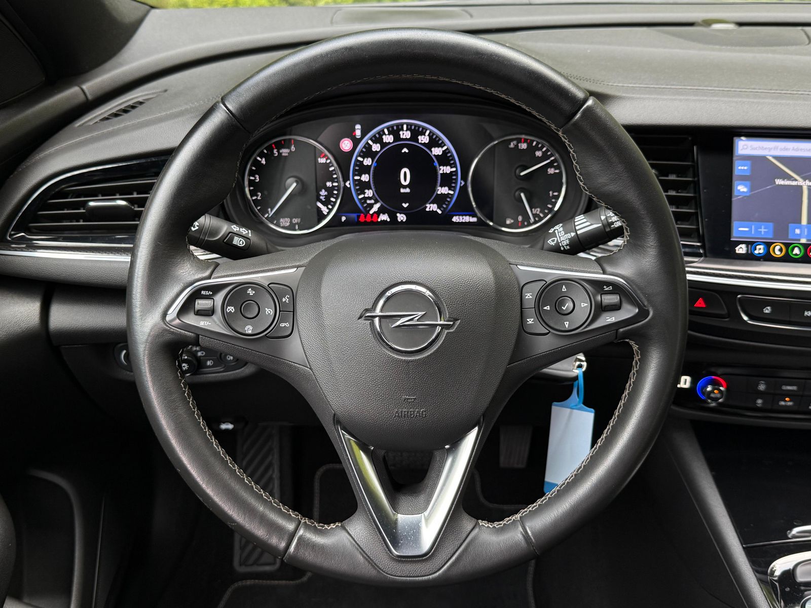 Fahrzeugabbildung Opel Insignia 2.0CDTI Aut. Elegance ILUX+NAV+KAM+CARP