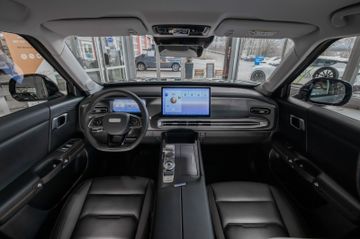 Bild 19 BAIC BJ30 4 WD Hybrid el Heckklappe Pano Leder