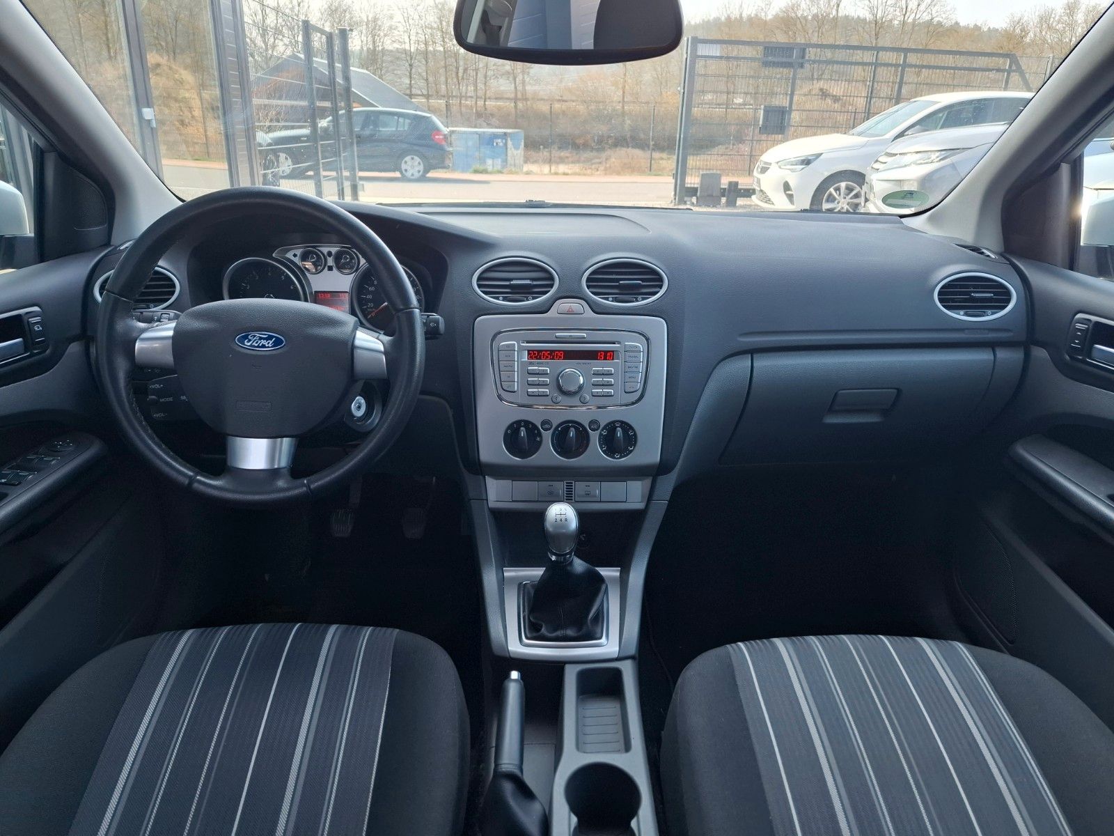 Fahrzeugabbildung Ford Focus Lim. Style