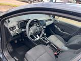 Renault Clio V Zen TCe90 - Renault Clio mit Benzin-Antrieb: mit Navigationssystem