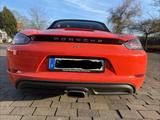 Porsche 718 Boxster - Porsche mit Benzin-Antrieb: Orange, Cabrio