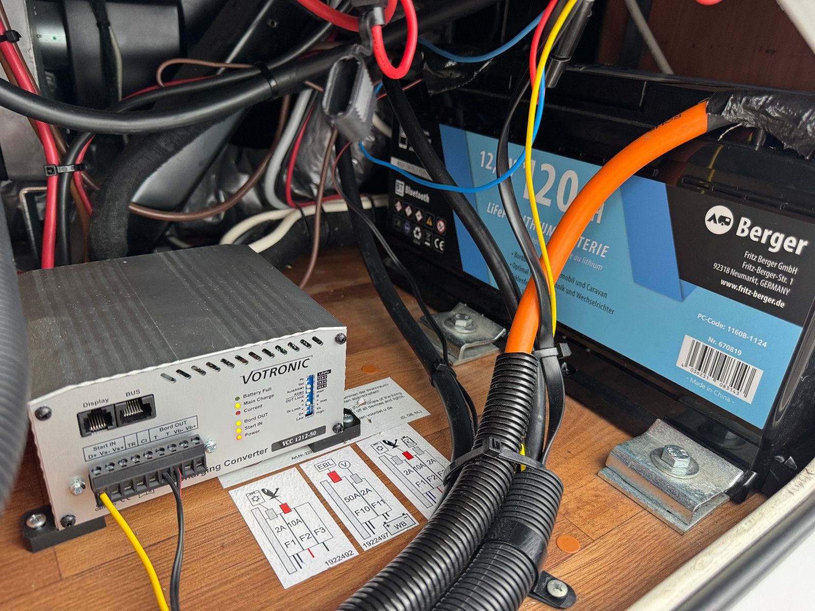 Fahrzeugabbildung HYMER / ERIBA / HYMERCAR EXSIS-T 588 AUTOMATIK ALKO LITHIUM 240 AH SOLAR