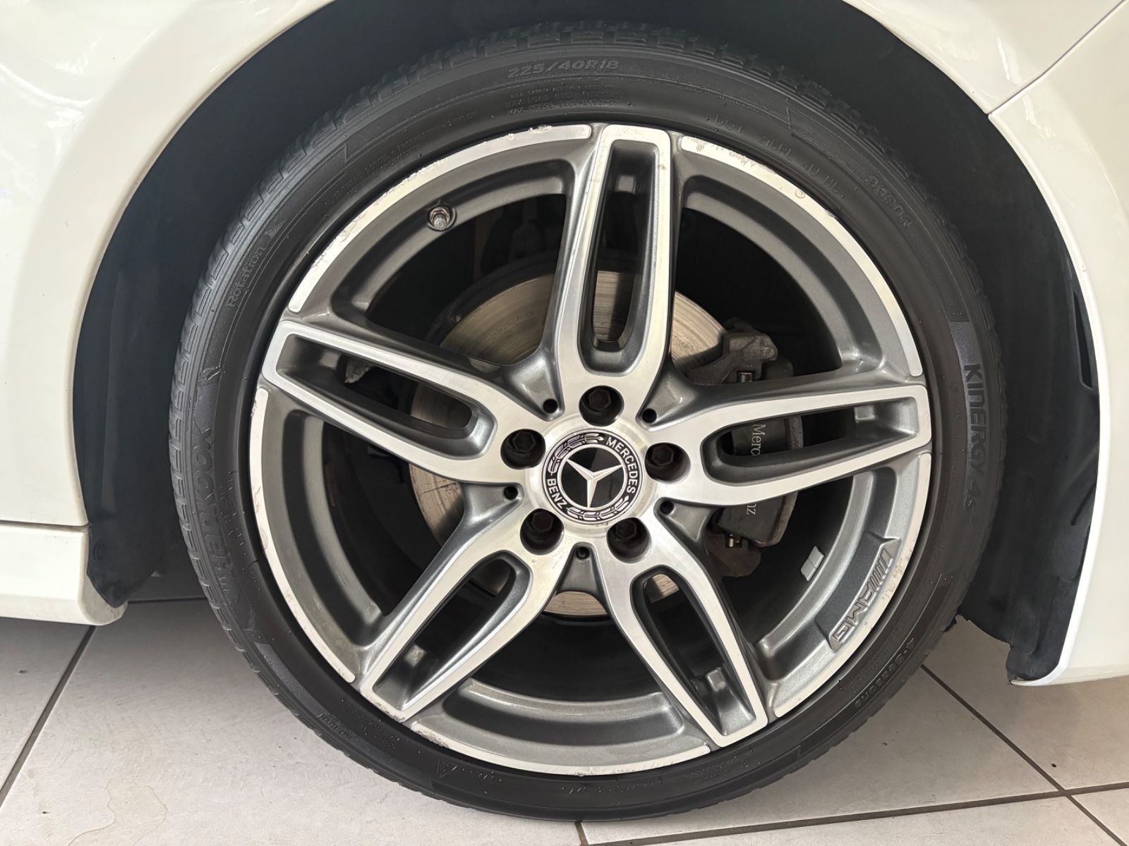 Fahrzeugabbildung Mercedes-Benz CLA 200 *AMG-Line*