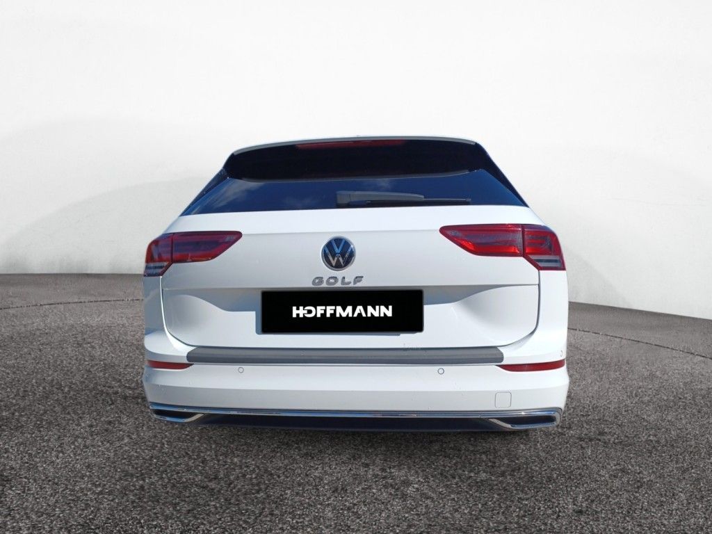 Fahrzeugabbildung Volkswagen Golf Variant 2.0 TDI SCR Life Navi, AHZV, ACC