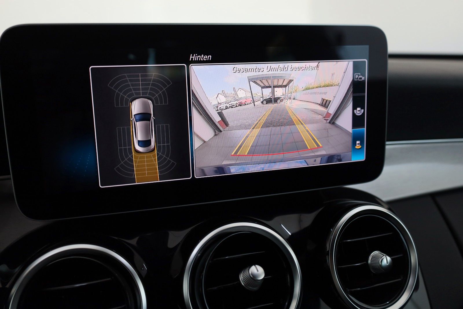 Fahrzeugabbildung Mercedes-Benz C 200 Coupe AMG Line Leder,Navi,LED,SH,PDC,SR+WR