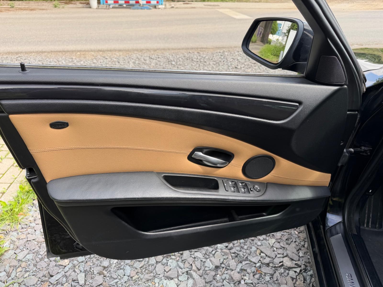 BMW 520 2010 — photo 6
