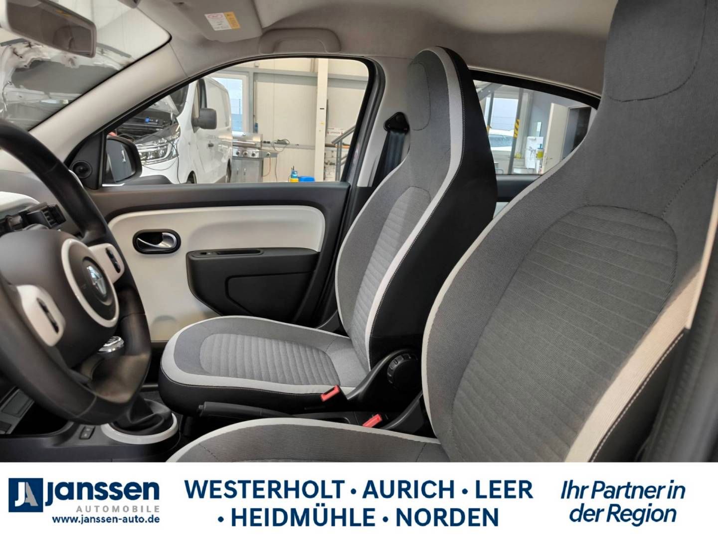 Fahrzeugabbildung Renault TWINGO LIMITED SCe 65 Start & Stop