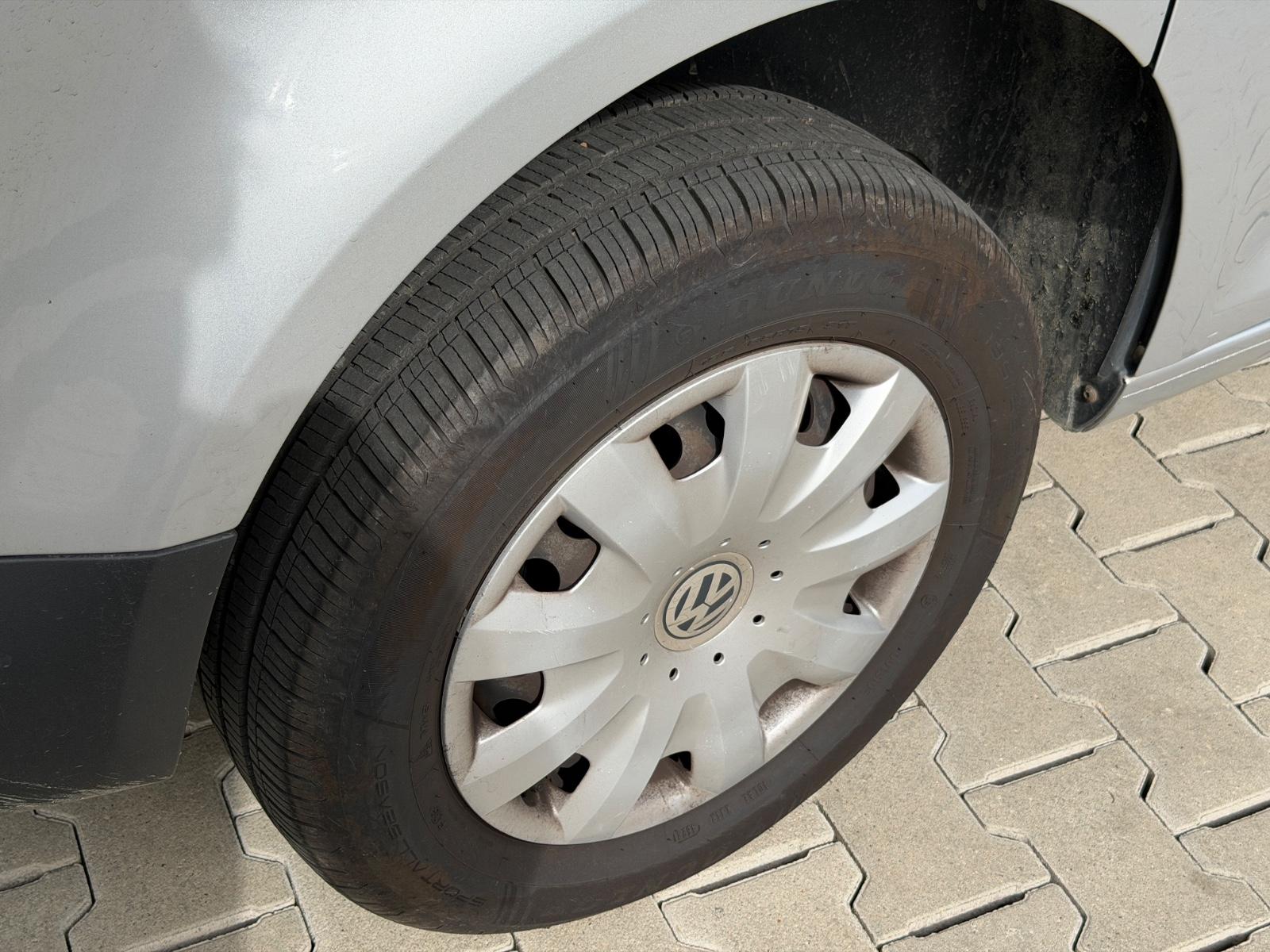Volkswagen Caddy Kombi Trendline 7Sitze/Klima/Tempo/TÜVNeu