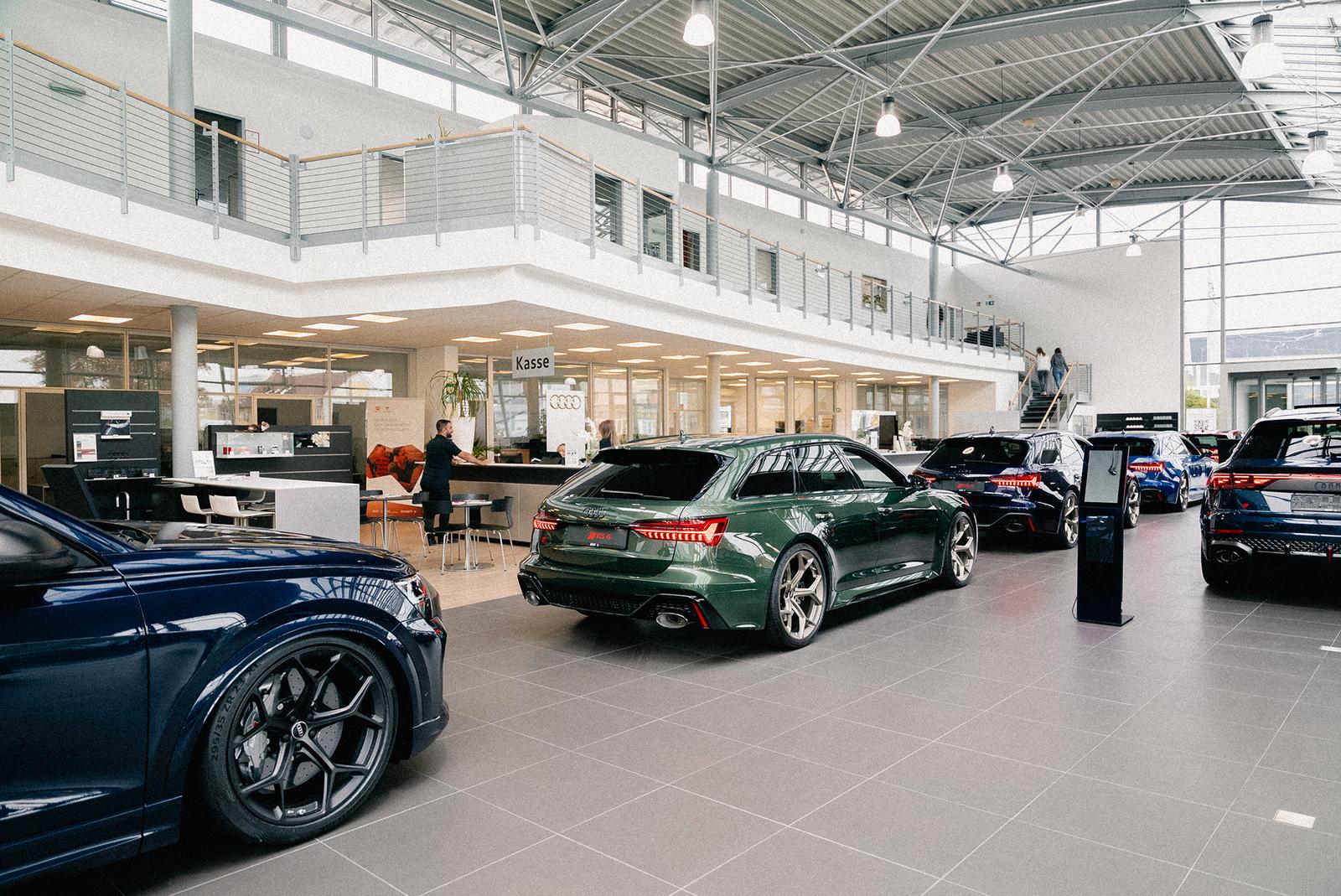 showroom-image-bottom
