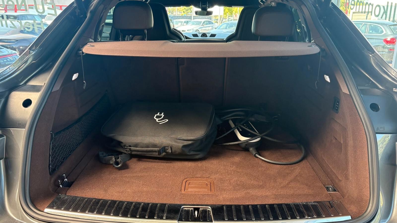 Fahrzeugabbildung Porsche Cayenne Coupe E-Hybrid/erst 38000 km/PCCB/voll..