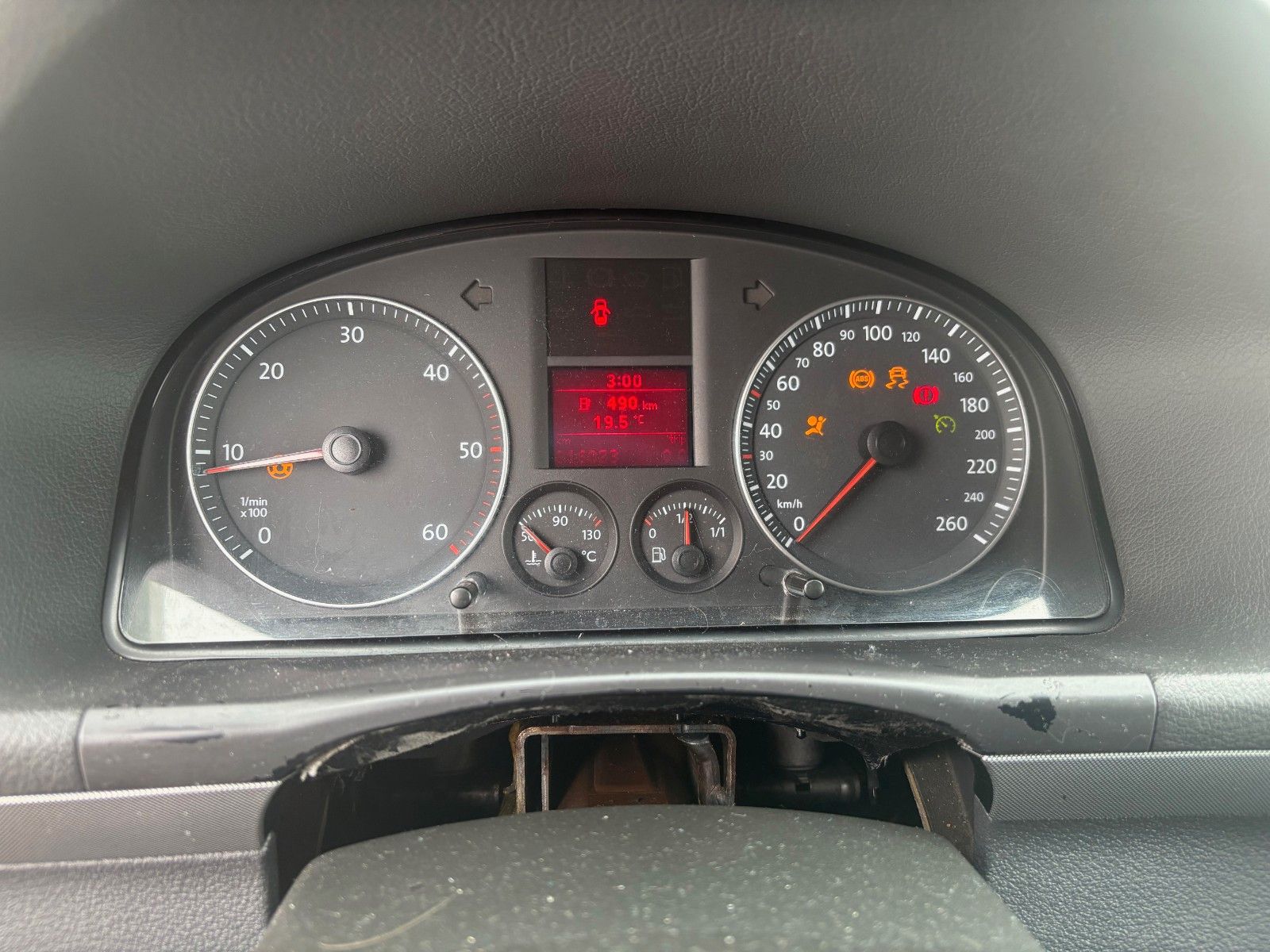 Fahrzeugabbildung Volkswagen Touran Trendline 1.9 TDI Navi SHZ AHK Klima